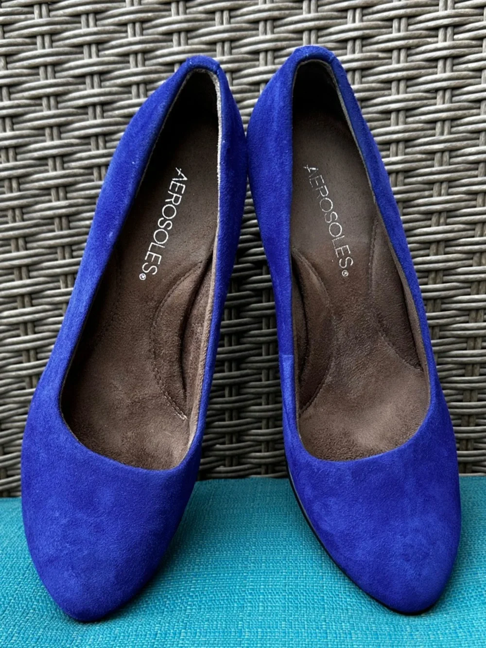 AEROSOLES bold royal